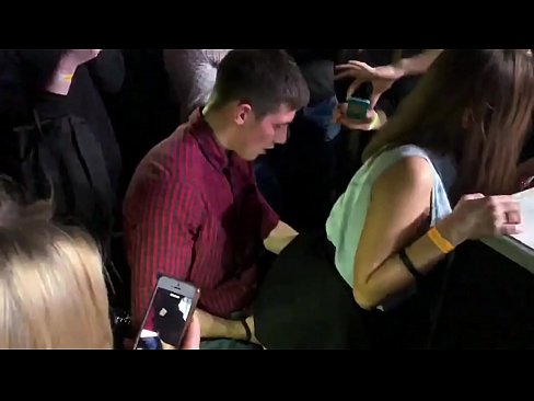 ❤️ sex tūturu i roto i te nightclub Russian. 18-tau-tawhito Russian kotiro i roto i te nono me te tara fucked i roto i te nightclub Karekau Nui i mi.xxx050890.ru ﹏